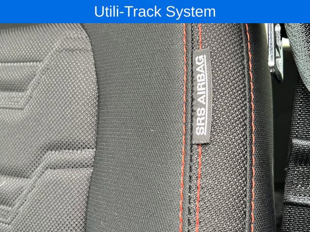 Used 2026 Nissan Frontier PRO-4X w/ Pro-4x Convenience Package image 17