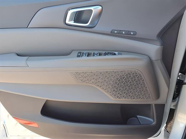 New 2026 Kia Carnival SX FWD image 17