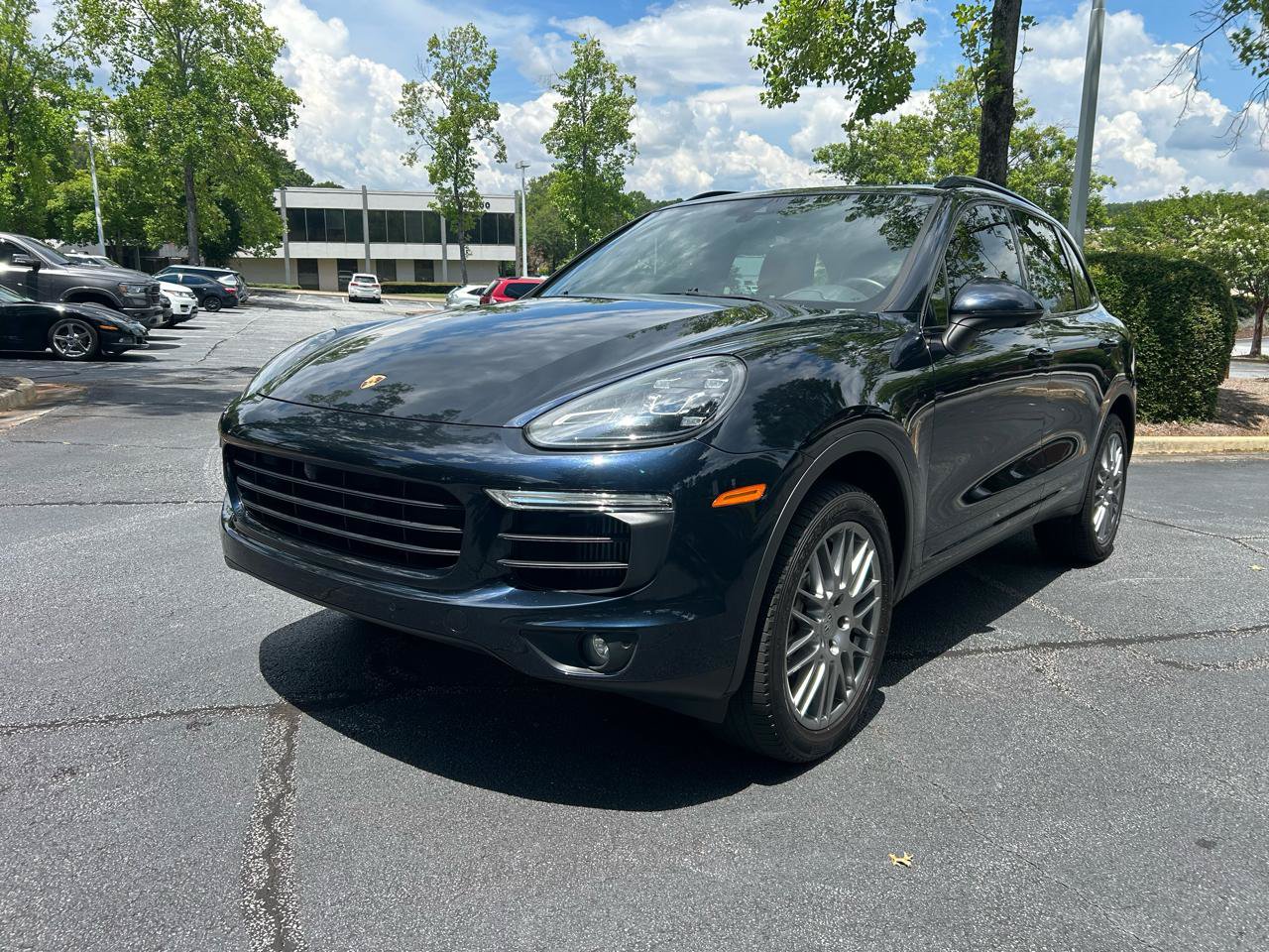 Used 2017 Porsche Cayenne S w/ Premium Plus Package AWD/4WD image 38