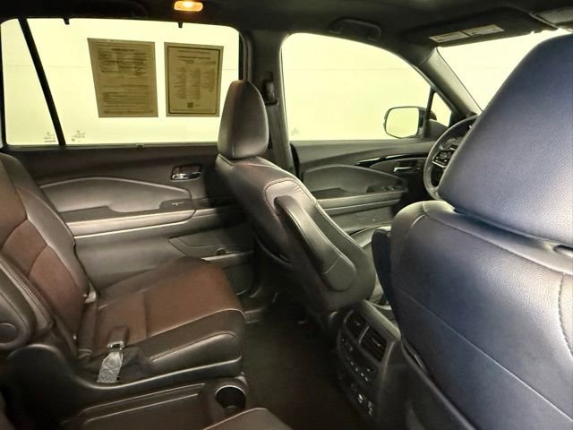 Used 2021 Honda Pilot Black Edition image 45