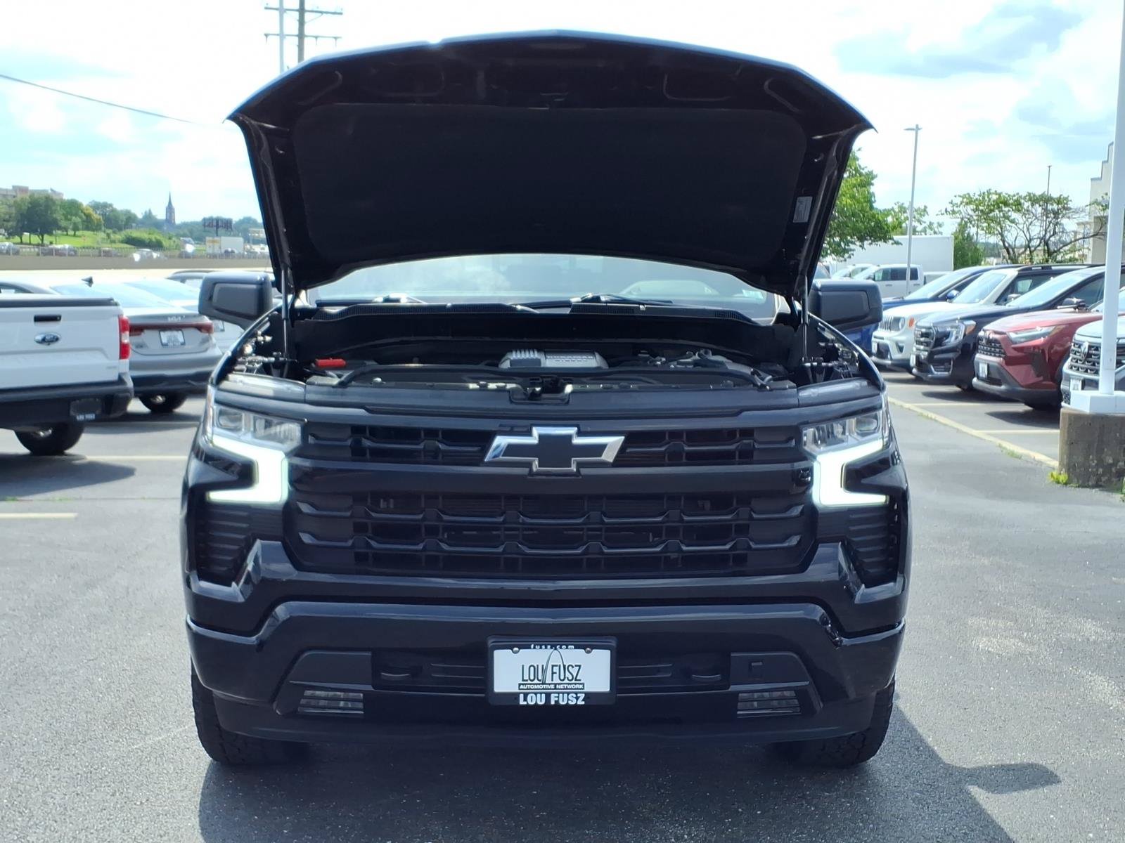 Used 2025 Chevrolet Silverado 1500 RST w/ Convenience Package II AWD/4WD image 30