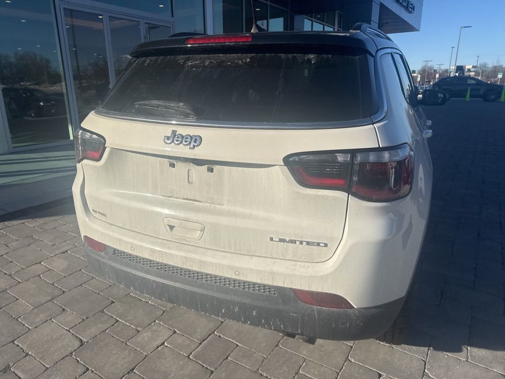 Used 2018 Jeep Compass Limited w/ Navigation Group image 12