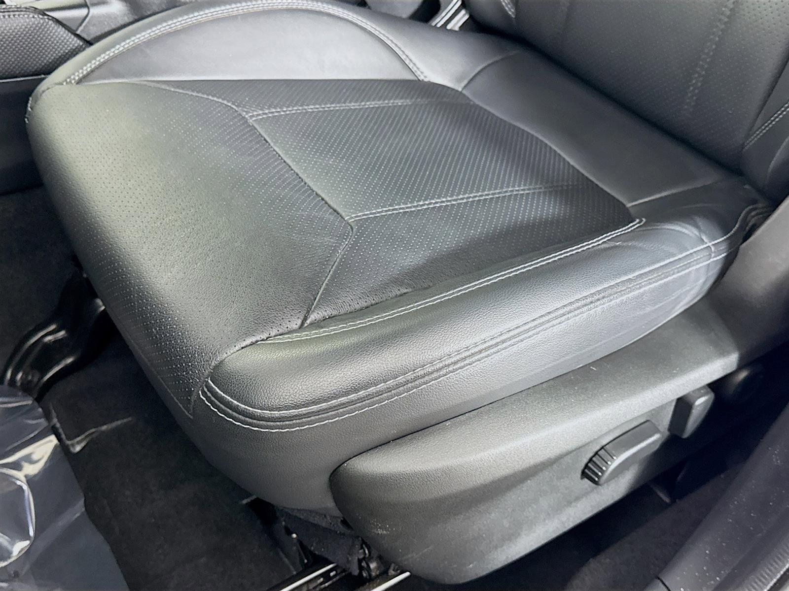 Used 2024 Subaru Forester Limited w/ POP Package 3 image 23