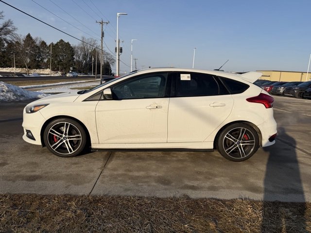 Used 2018 Ford Focus ST image 4