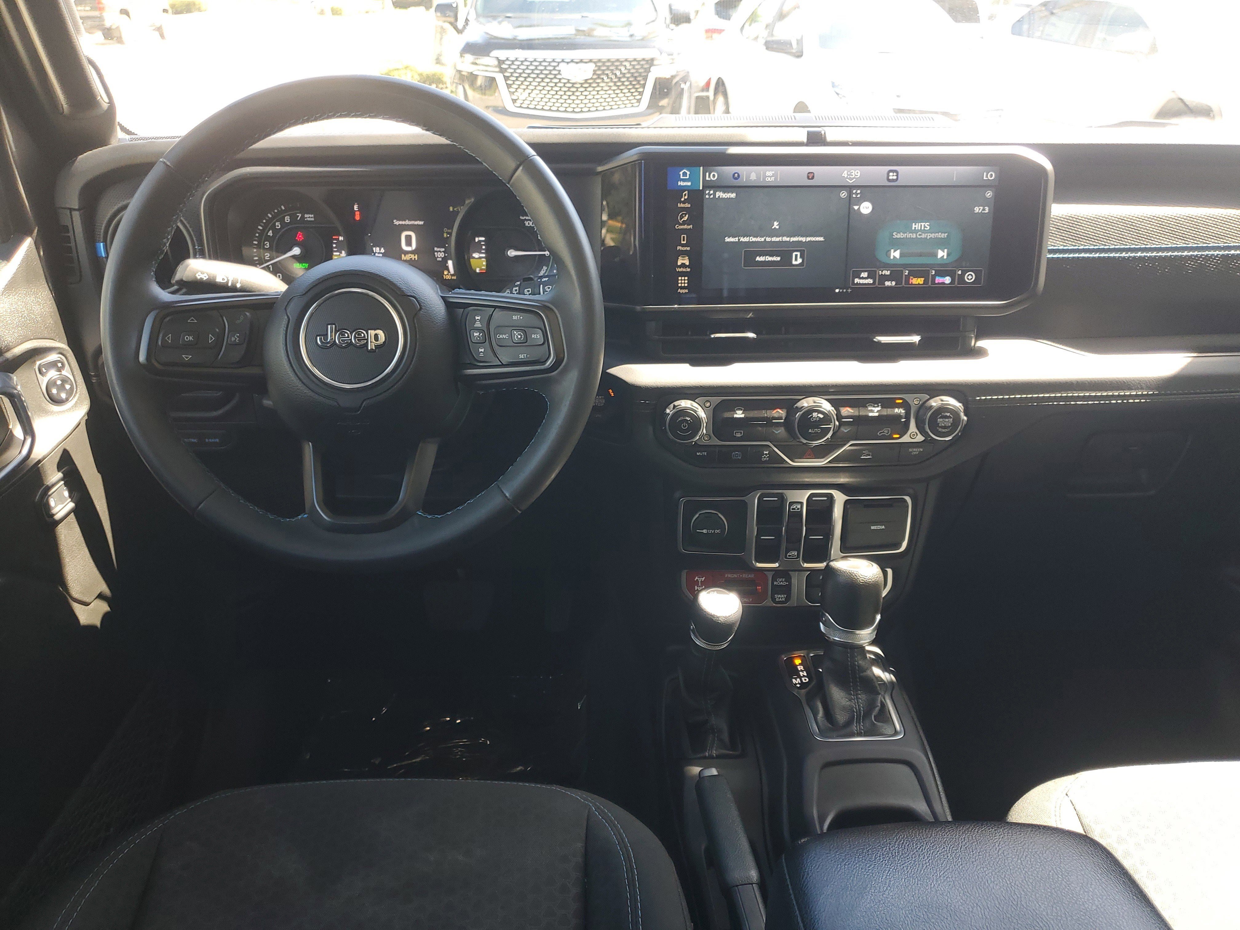 Used 2024 Jeep Wrangler Unlimited Rubicon 4xe image 11