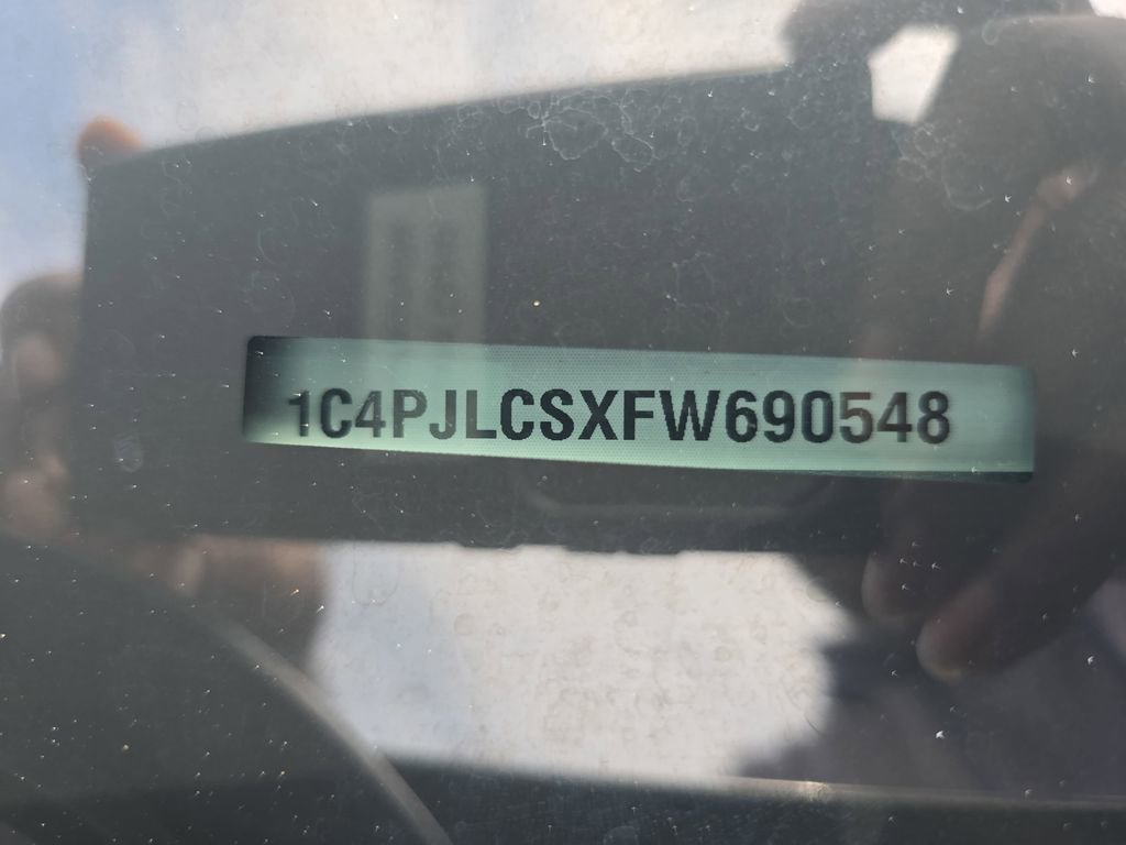 Used 2015 Jeep Cherokee Latitude FWD image 31