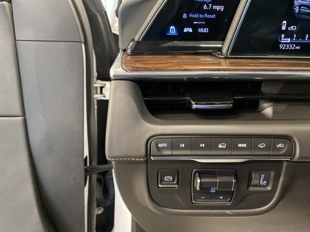 Used 2023 Cadillac Escalade ESV Premium Luxury Platinum AWD/4WD image 15