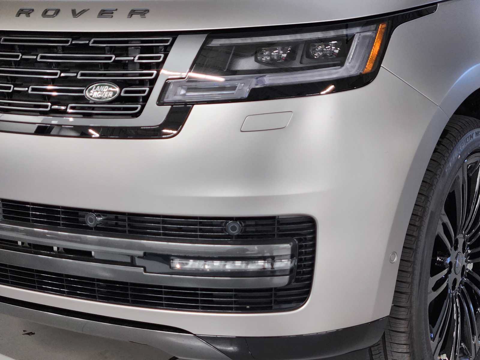 New 2026 Land Rover Range Rover SE AWD/4WD image 12