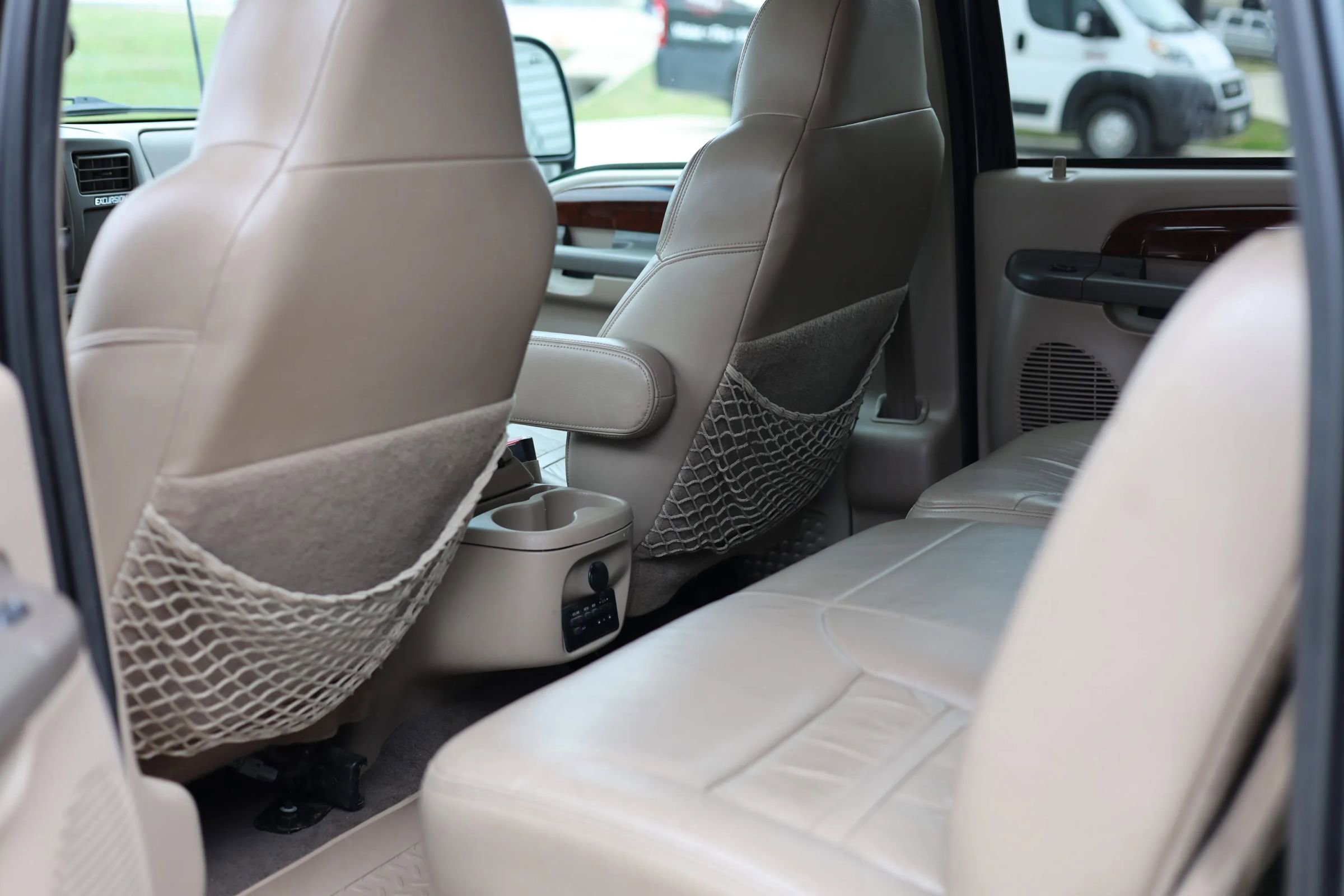 Used 2000 Ford Excursion Limited image 16