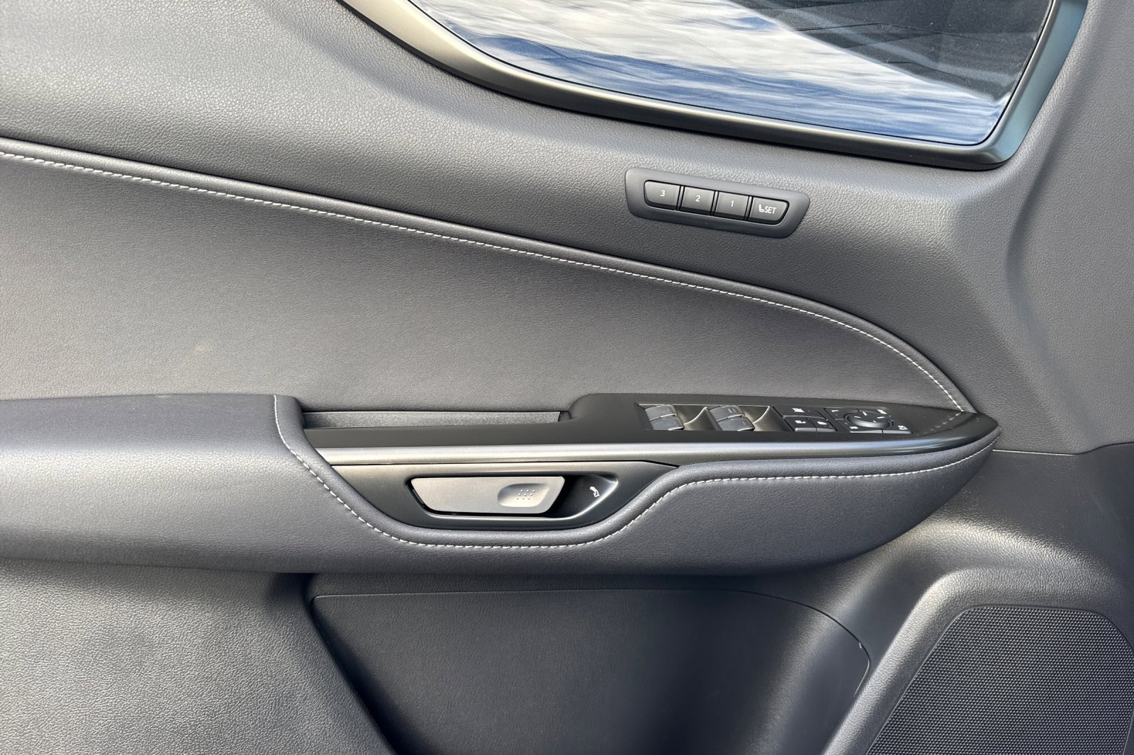 New 2026 Lexus NX 450h+ AWD w/ Luxury Package image 8