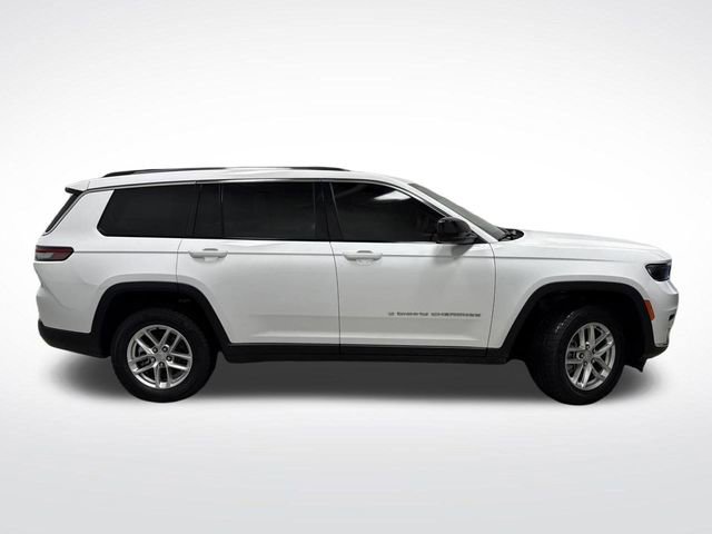 Used 2023 Jeep Grand Cherokee L Laredo image 2