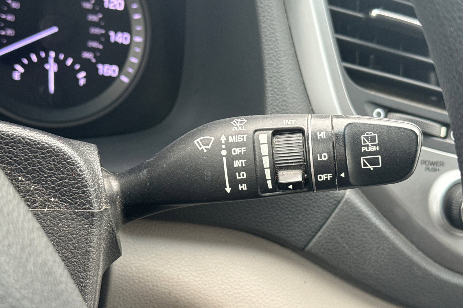 Used 2017 Hyundai Tucson SE image 39