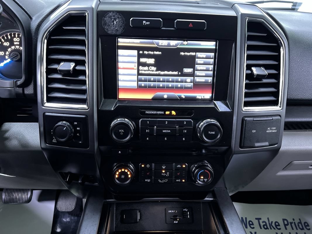 Used 2015 Ford F150 XLT w/ Equipment Group 302A Luxury AWD/4WD image 22