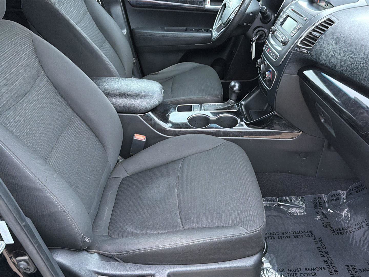 Used 2014 Kia Sorento LX image 18