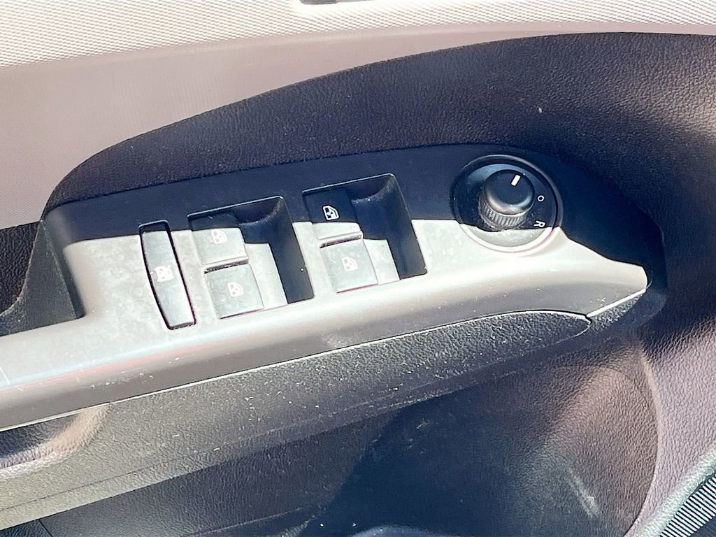 Used 2014 Chevrolet Sonic LT FWD image 16