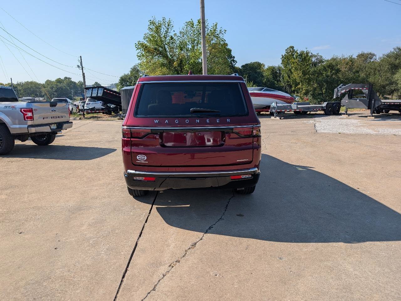 Used 2022 Jeep Wagoneer Series II AWD/4WD image 6