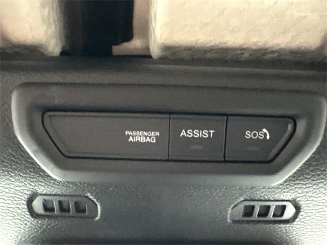 Used 2020 Jeep Wrangler Unlimited Sahara image 23