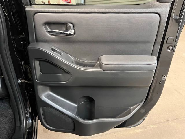 Used 2024 Nissan Frontier SV image 13
