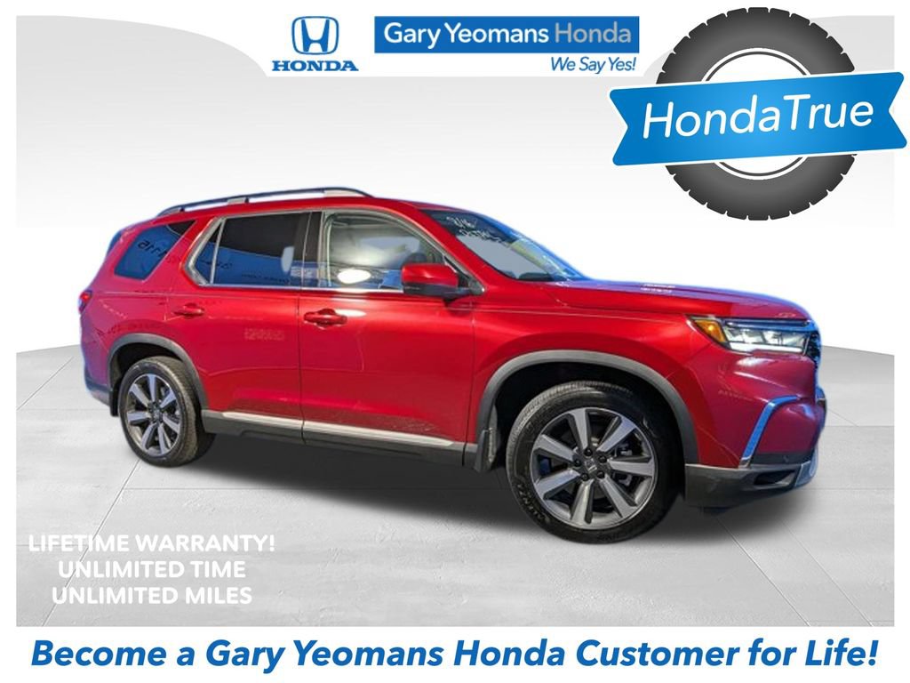 Certified 2025 Honda Pilot Touring image 1