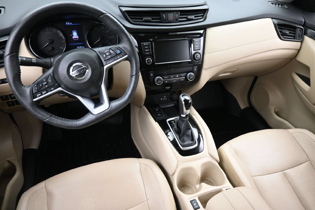 Used 2019 Nissan Rogue SL w/ Premium Package AWD/4WD image 14