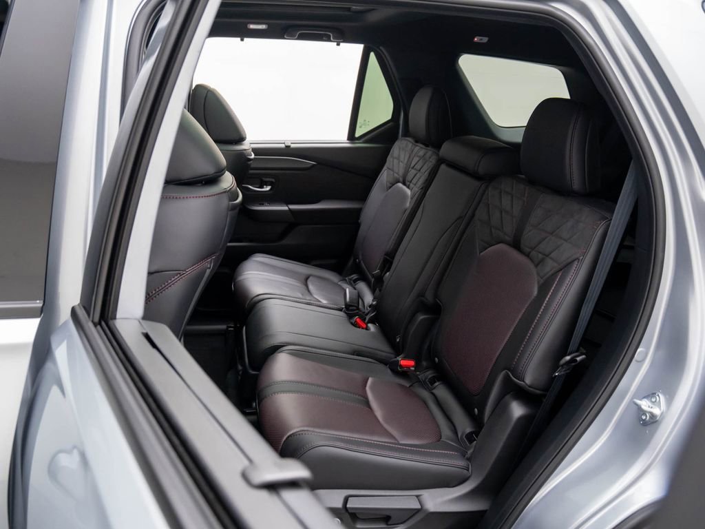 New 2026 Honda Pilot Black Edition image 18