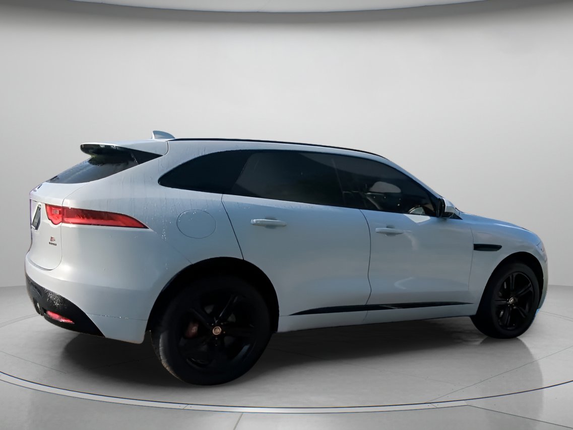 Used 2019 Jaguar F-PACE S image 28