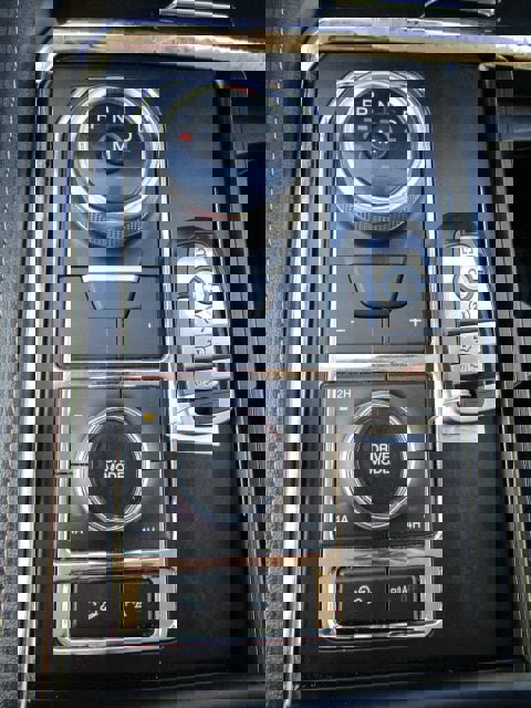 Used 2022 Ford Expedition XLT image 16