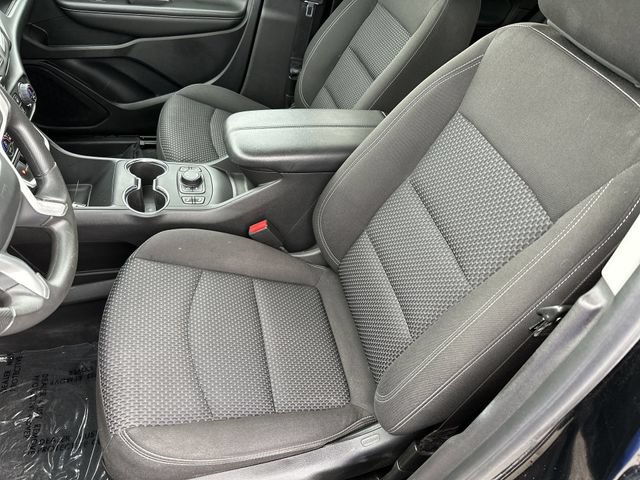 Used 2022 GMC Terrain SLE w/ Driver Convenience Package AWD/4WD image 15