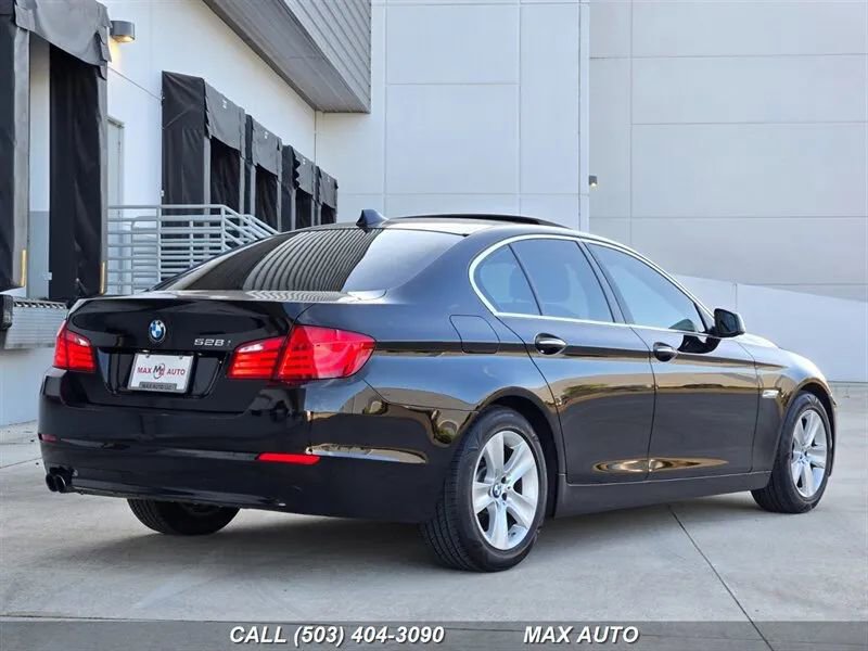 Used 2013 BMW 528i Sedan image 8