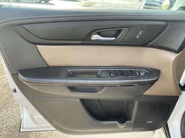 Used 2016 GMC Acadia SLT image 17