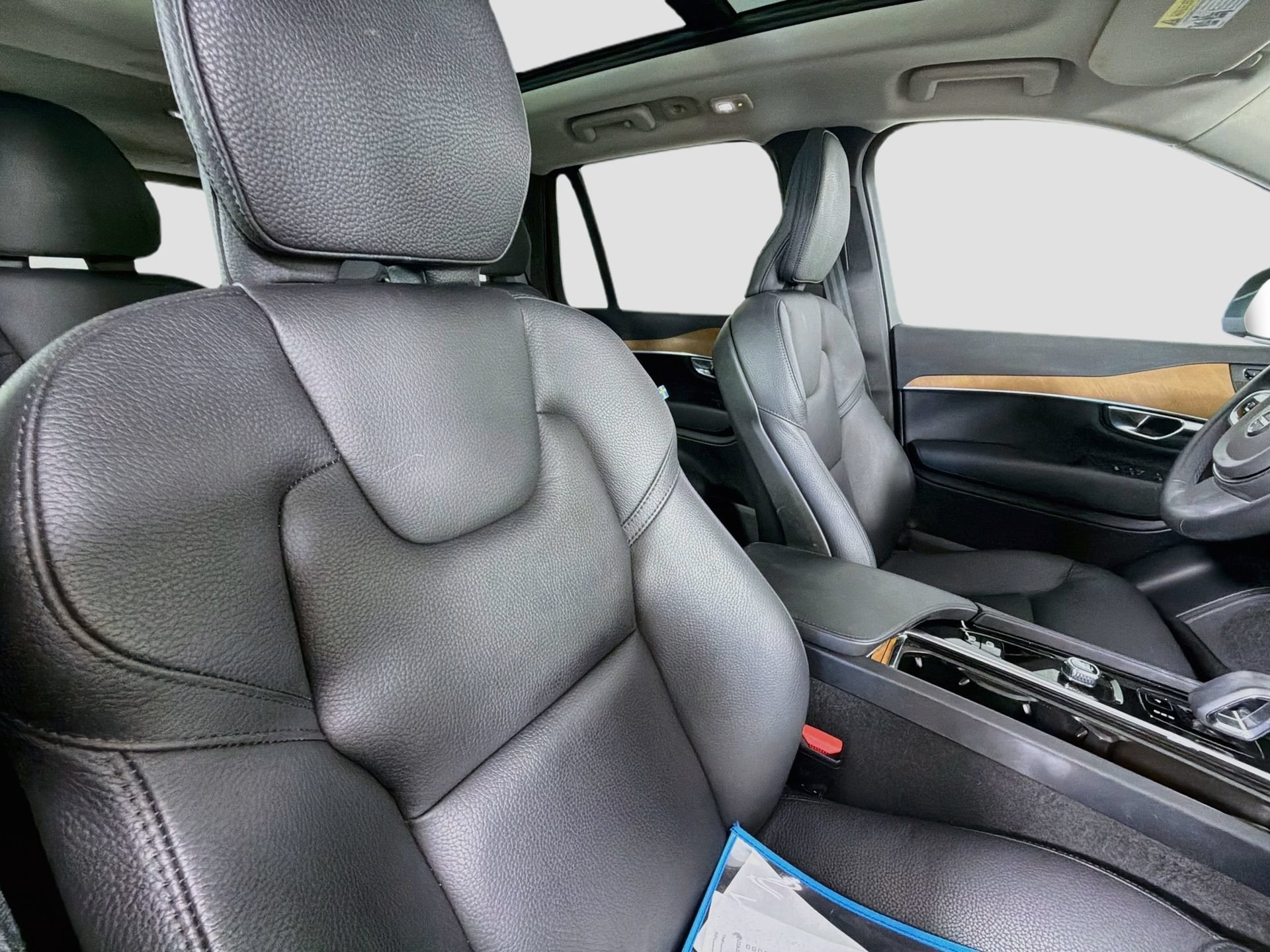 Certified 2023 Volvo XC90 B6 Plus w/ Protection Package Premier AWD/4WD image 30