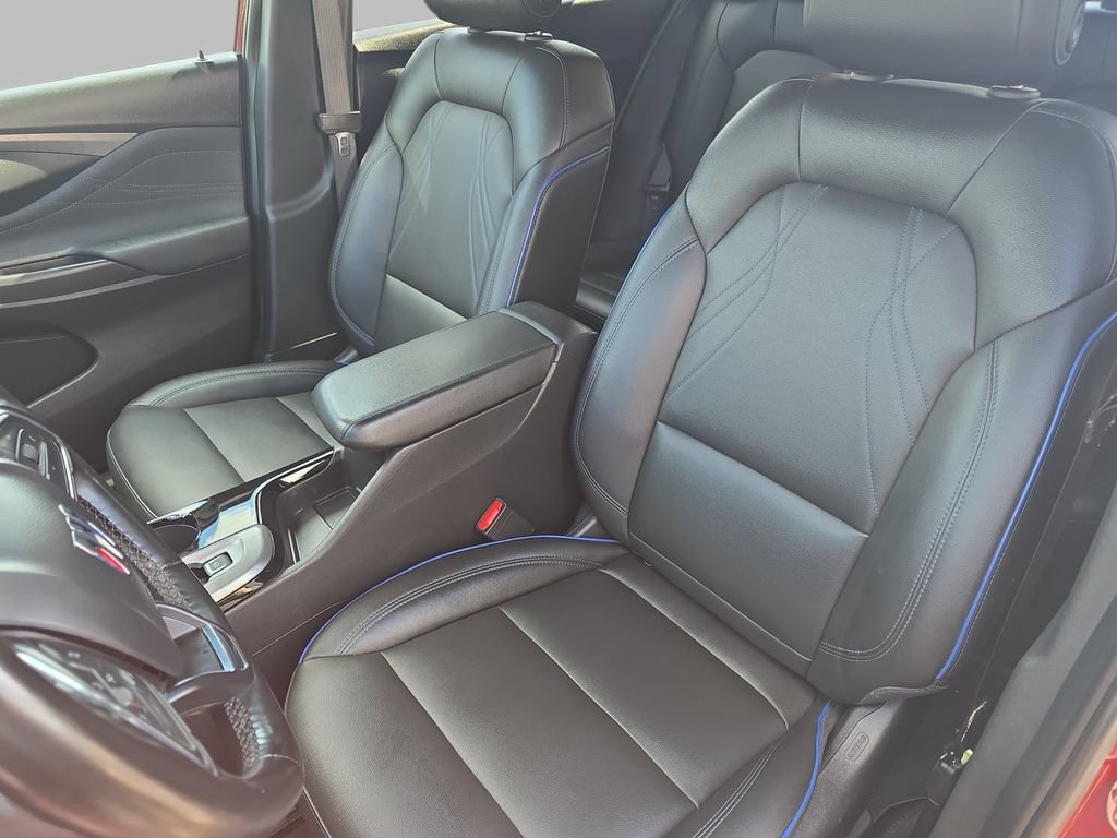 Used 2024 Buick Envista Sport Touring w/ Convenience I Package FWD image 17