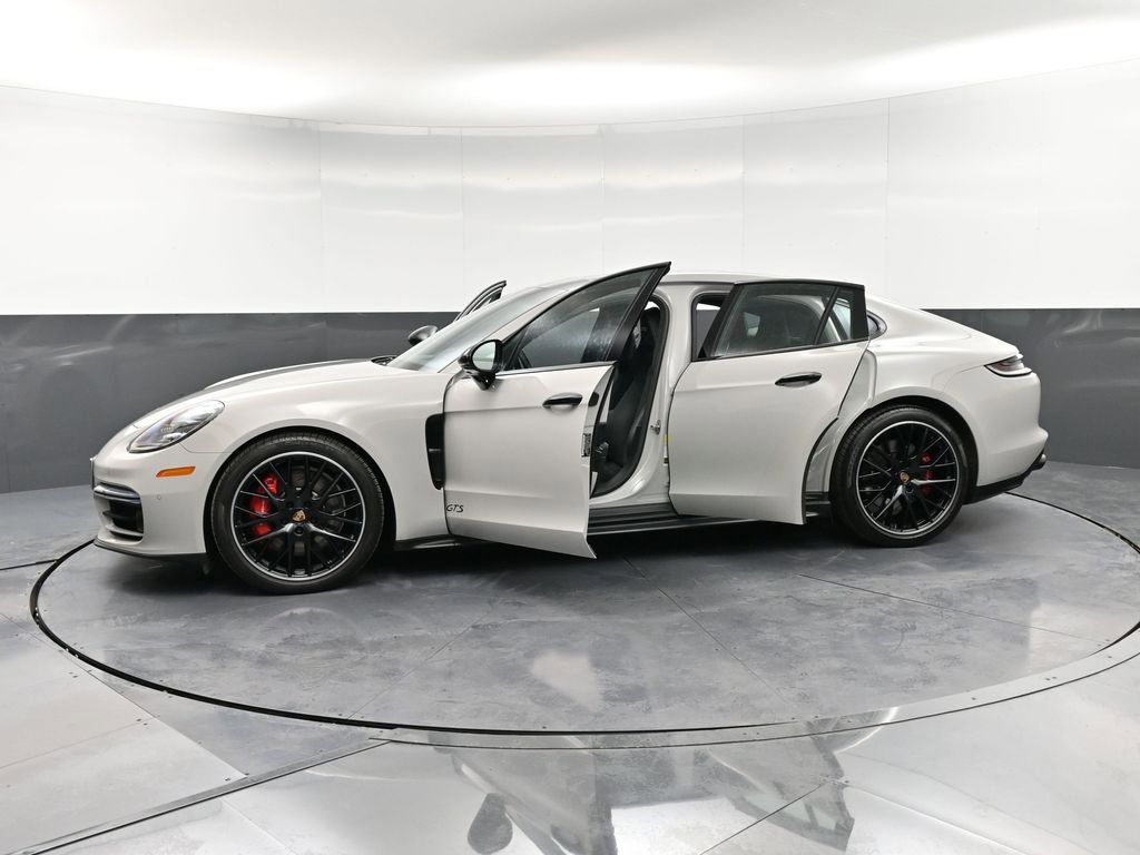Certified 2022 Porsche Panamera GTS image 38