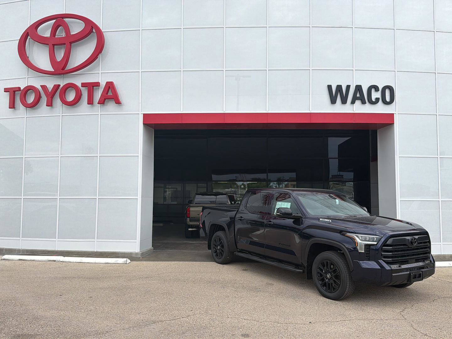 New 2026 Toyota Tundra Limited AWD/4WD video 1