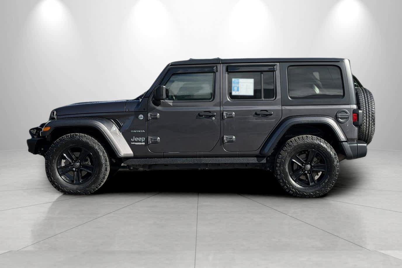 Used 2020 Jeep Wrangler Unlimited Sahara AWD/4WD image 5