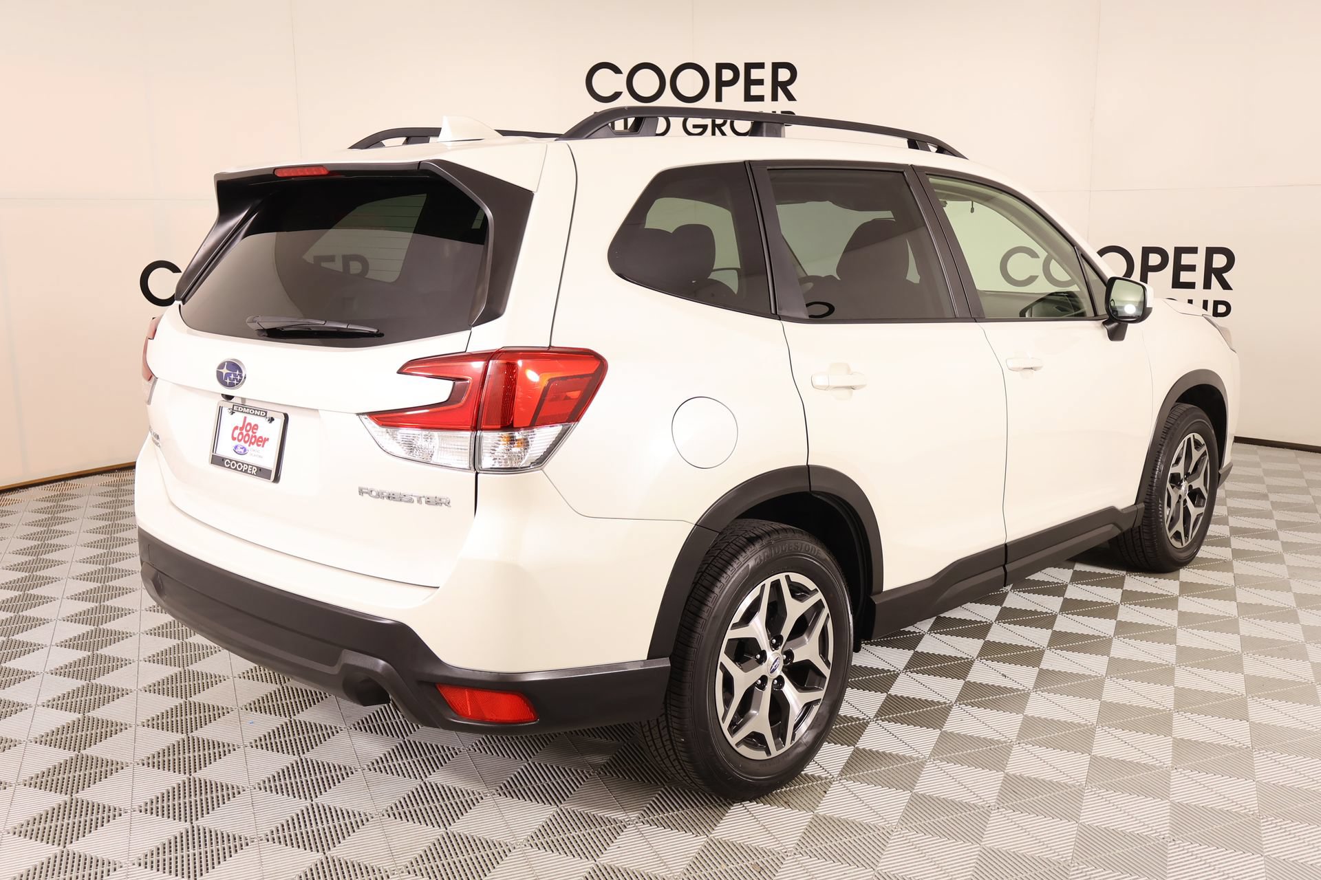 Used 2022 Subaru Forester Premium AWD/4WD image 21