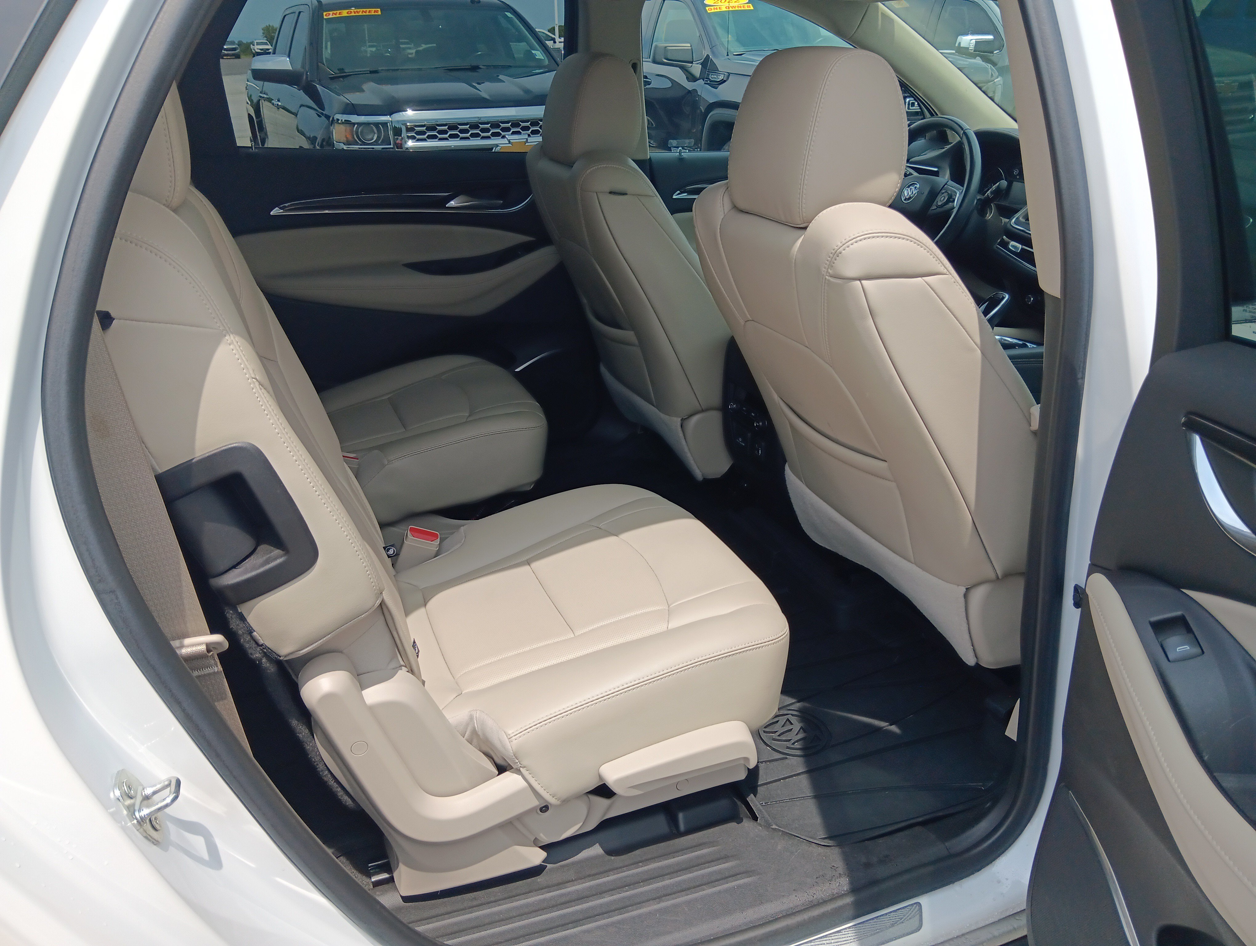 Used 2020 Buick Enclave Essence w/ Sound and Sites Package FWD image 19