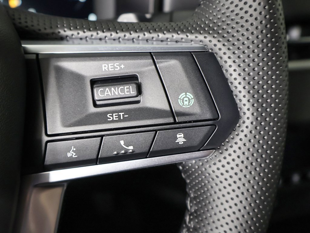 New 2025 Mitsubishi Outlander SE image 48