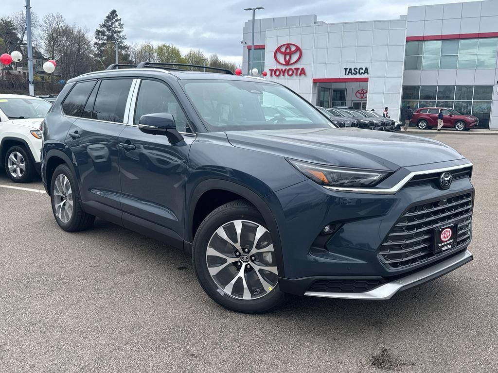 New 2026 Toyota Grand Highlander AWD Hybrid image 1