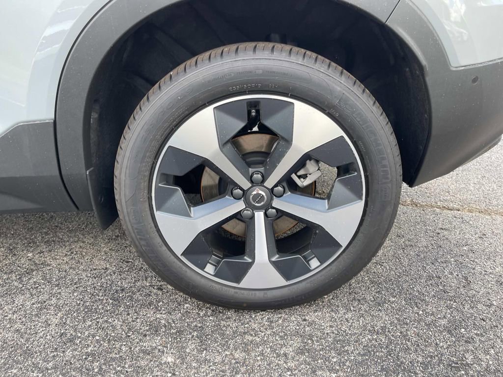 New 2026 Volvo XC40 B5 Plus w/ Protection Package Premier image 10