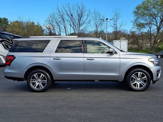 Used 2022 Ford Expedition Max Limited image 10