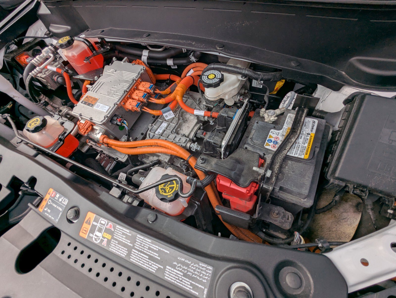 Used 2022 Chevrolet Bolt EUV LT w/ Convenience Package FWD image 22