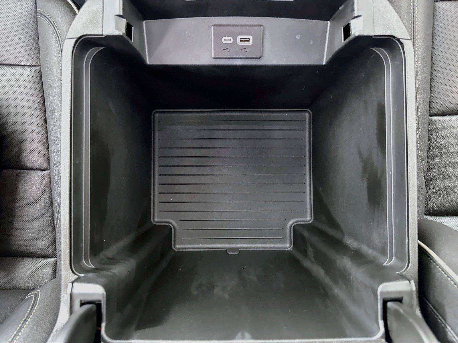 Used 2023 GMC Yukon SLT RWD image 35