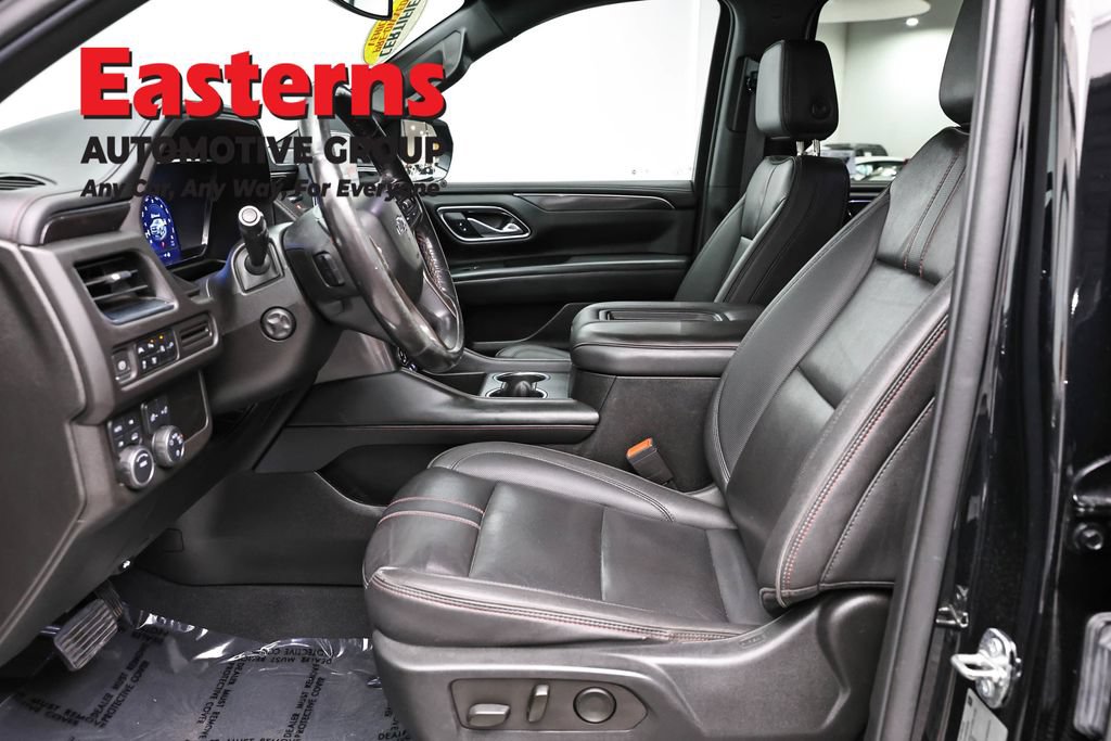 Used 2022 Chevrolet Suburban RST w/ Luxury Package AWD/4WD image 13