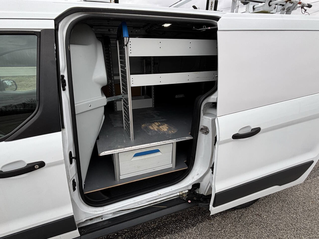 Used 2015 Ford Transit Connect XL image 10