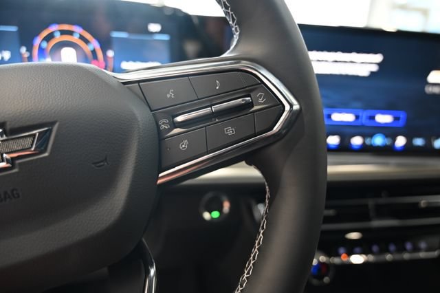 New 2026 Chevrolet Traverse LT w/ Midnight/Sport Edition FWD image 23
