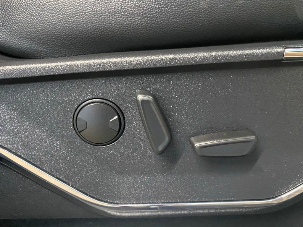 Used 2023 Ford F350 Lariat w/ Lariat Ultimate Package image 50