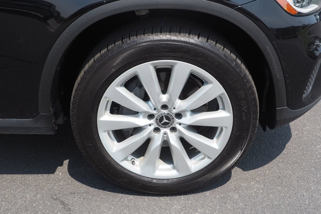 Used 2020 Mercedes-Benz GLC 300 4MATIC Coupe image 10