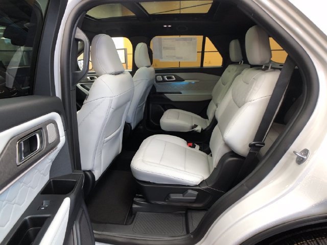 New 2027 Ford Explorer Platinum w/ LUX Leather Package AWD/4WD image 20