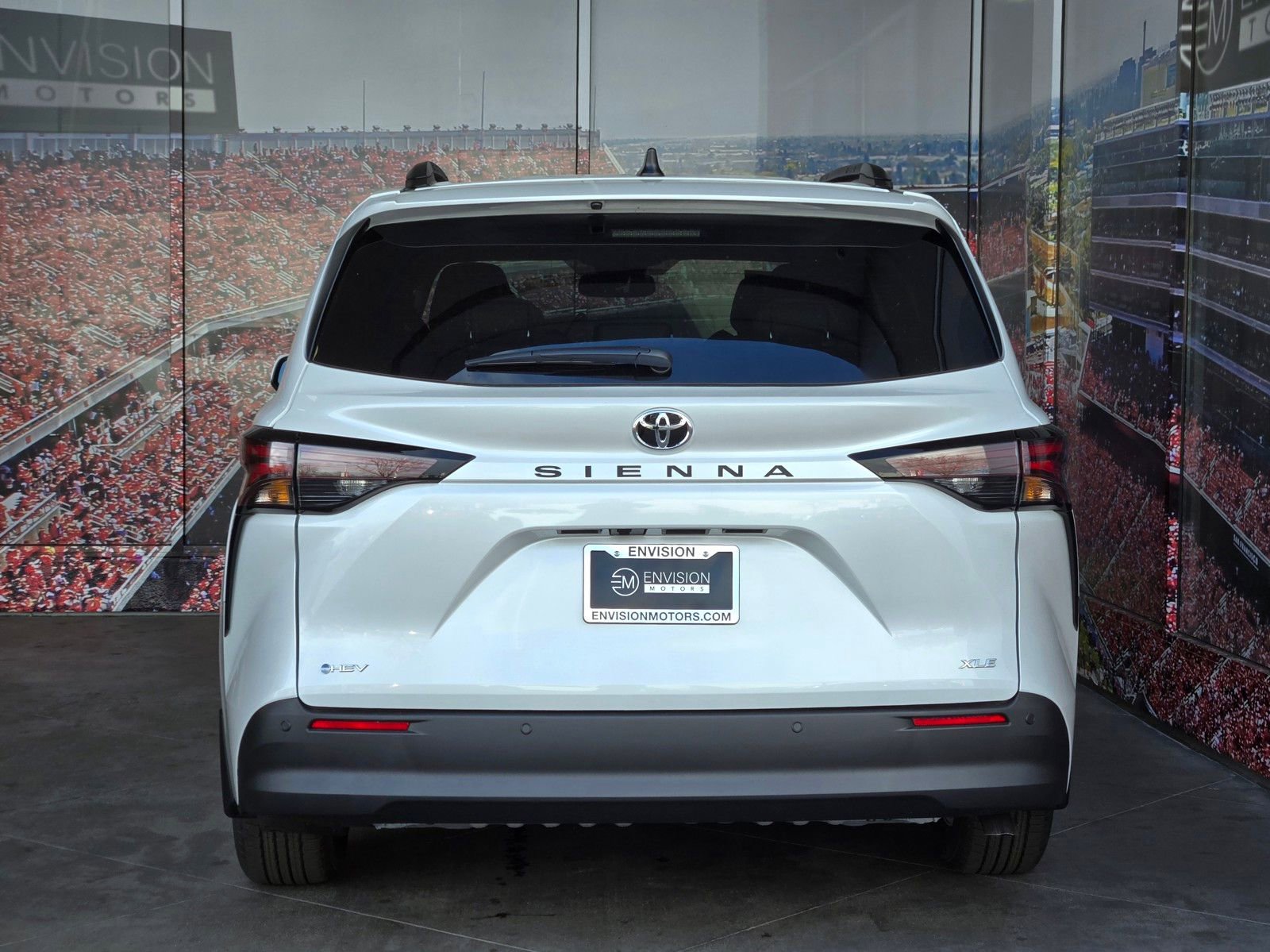 Certified 2026 Toyota Sienna XLE image 7